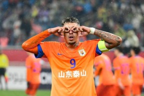 爱游戏网站下载app -西甲今夜再迎强敌，比利亚雷亚尔防线松动，主帅态度——压力陡增，资深球员宣示担当的简单介绍