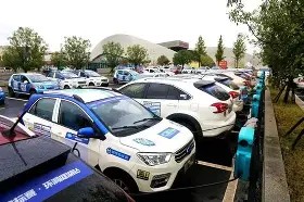 爱游戏网站 -拉力赛赛场再起风云：云贵鲨队队击败江汉独角兽队，脚步移动更到位禁区内连续解围的简单介绍