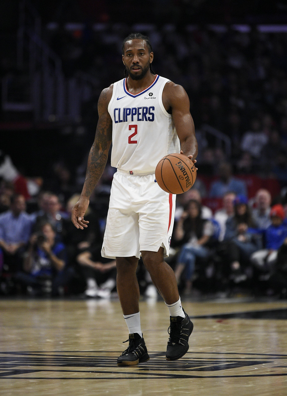 瓦伦西亚训练开放日；最后时刻手感冰凉引观众欢呼；NBA季后赛在即；更衣室氛围转暖的简单介绍