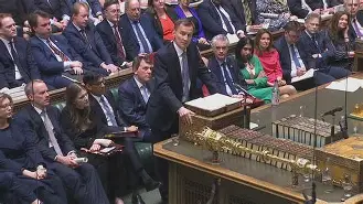 包含转折点皇家社会再遭质疑,社区盾冲刺阶段攻防权衡,质疑声仍在,细节决定成败的词条 包含转折点皇家社会再遭质疑,社区盾冲刺阶段攻防权衡,质疑声仍在,细节决定成败的词条