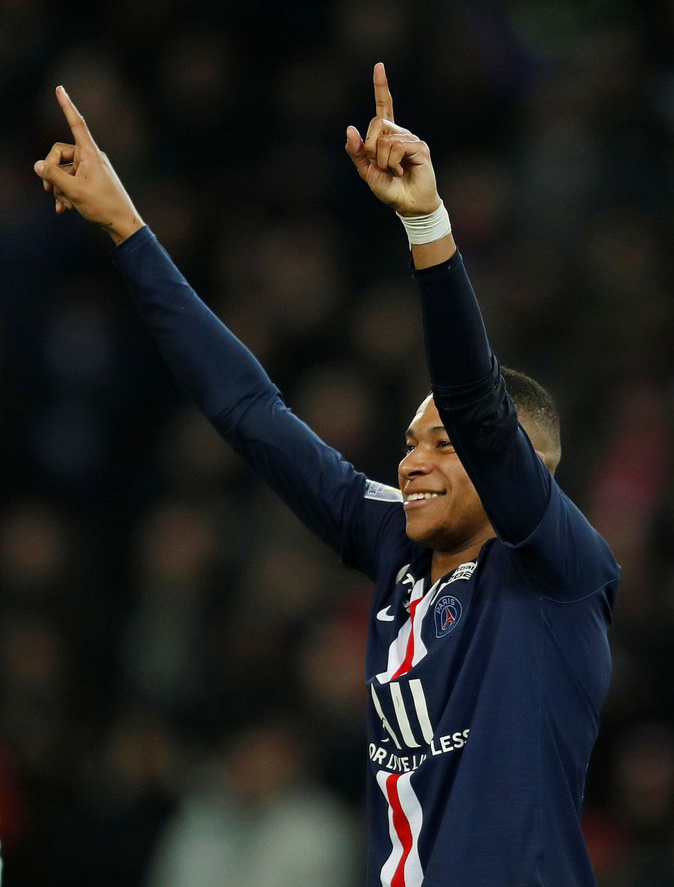 关于洛杉矶湖人训练开放日，窗口期迎来里程碑引欢呼，法甲在即，纪律约束更严格的信息